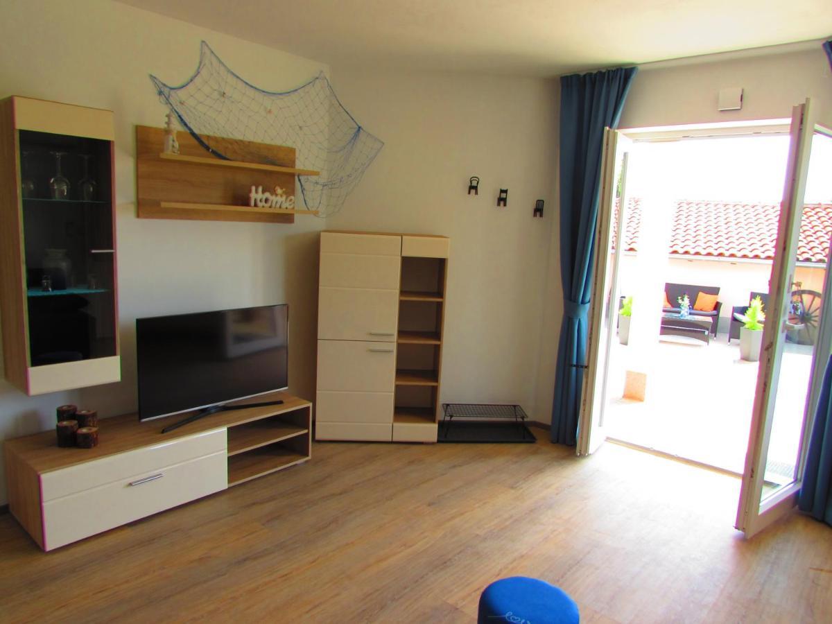 Apartman Mimi Ловран Екстериор снимка