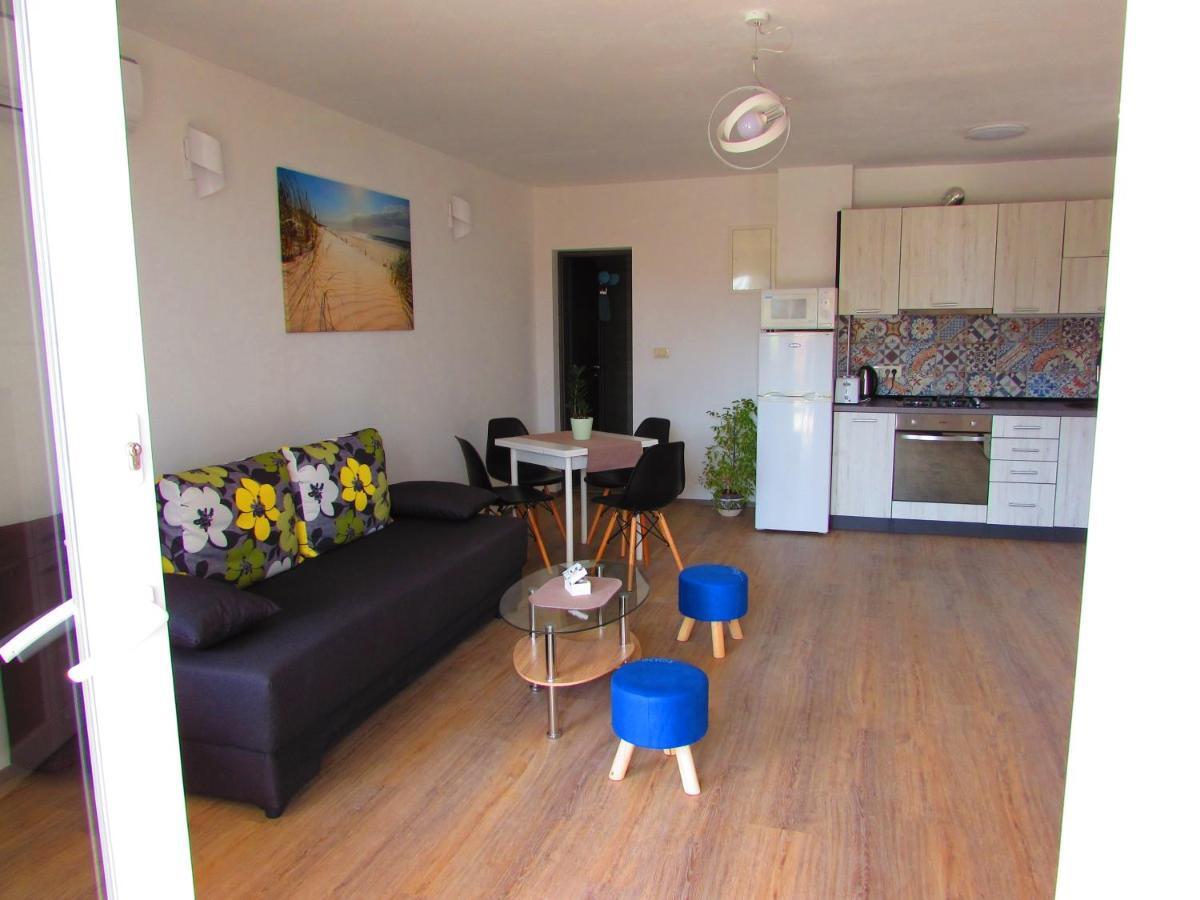 Apartman Mimi Ловран Екстериор снимка
